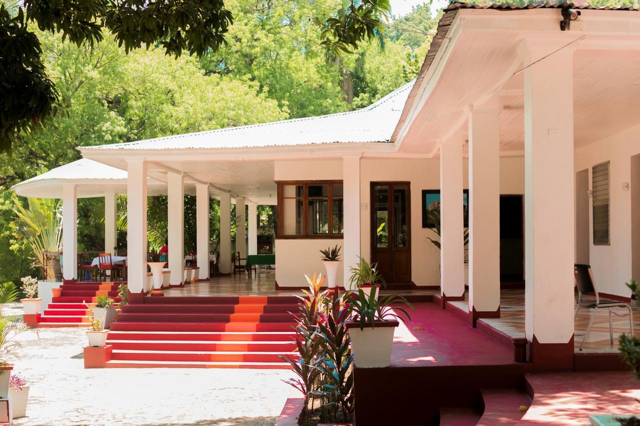 Le Grand Hotel Beck Cap-Haïtien Exterior foto